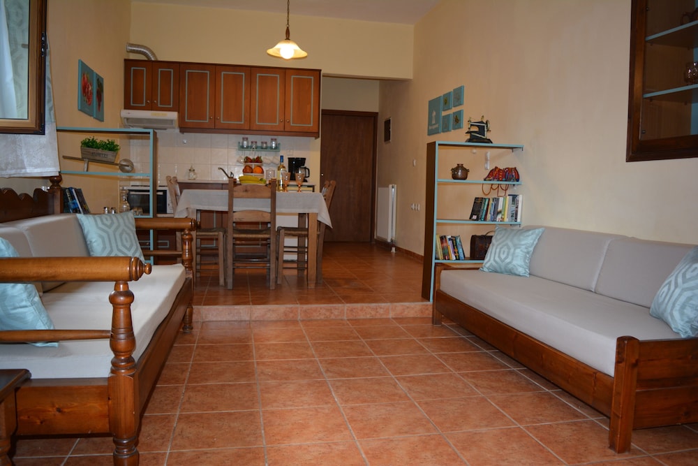 Elianthos Villa