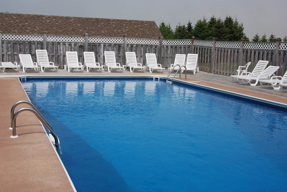 Shining Waters Cottages
