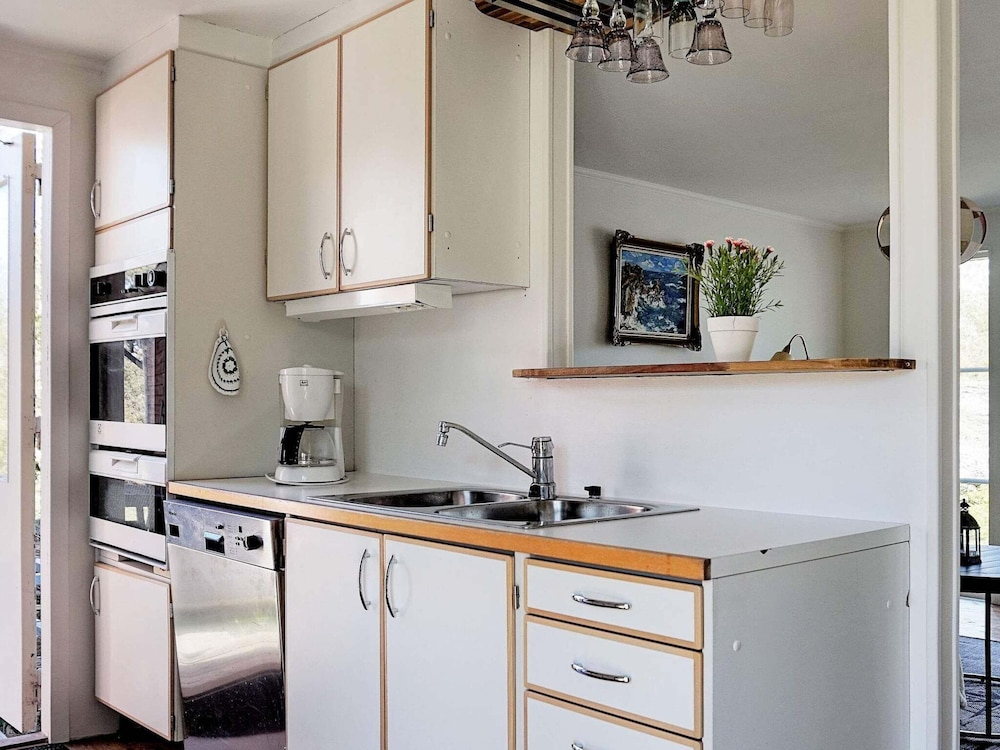 Magical Seaside Retreat on Tjorn-by Traum view 5