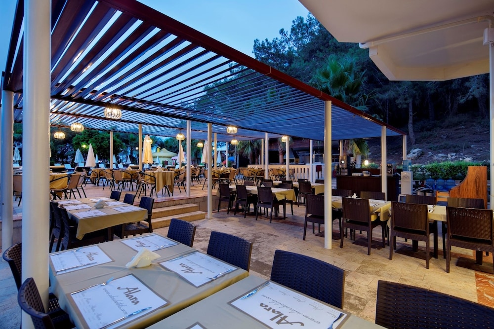 Alara Kum Hotel - All Inclusive