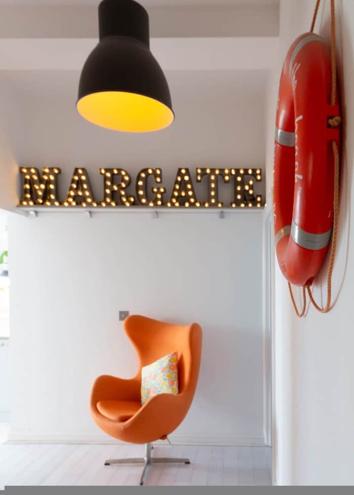 Seaview Apt Turner Contemporary Margate By Adliv