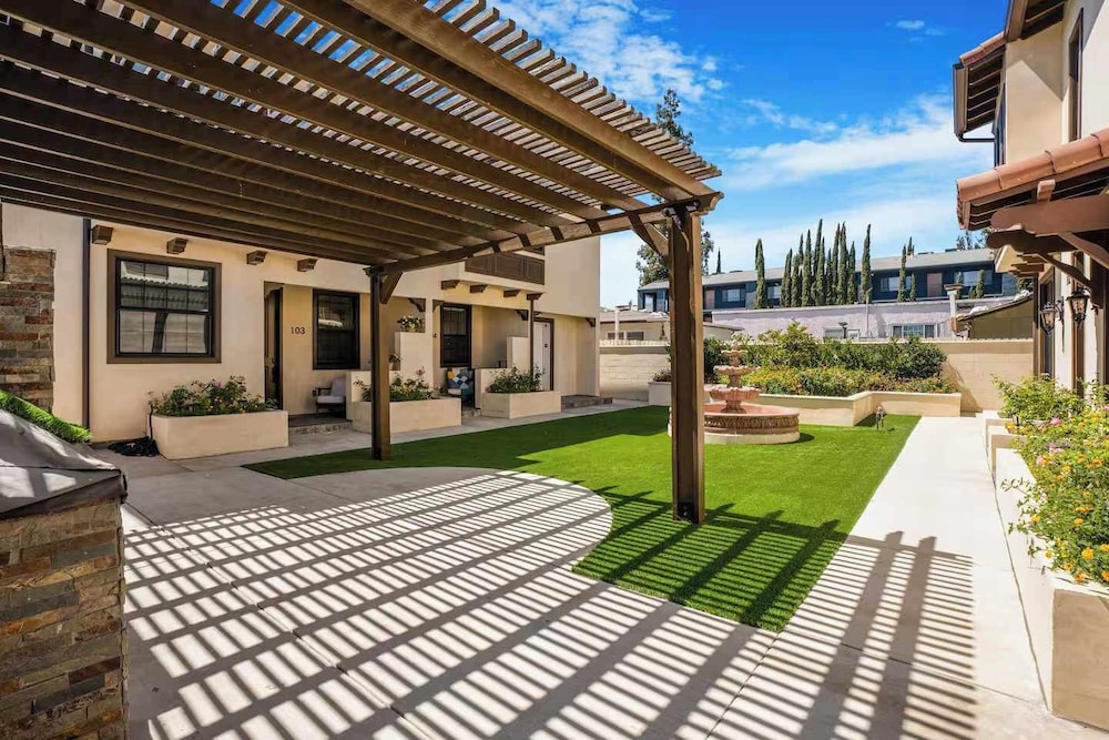 Elegant Pasadena Homew Patio Parking Near Old Town