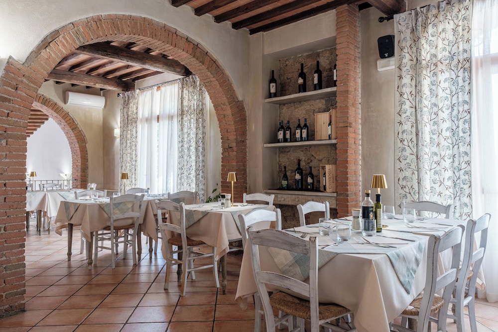 Borgo San Martino Residence Hotel & SPA