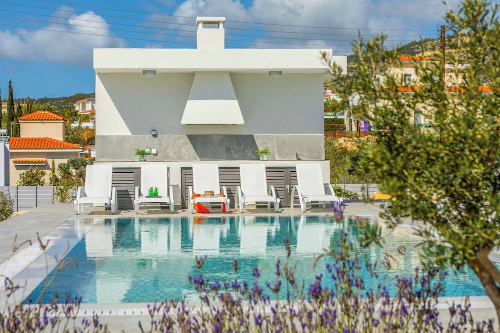 Villa Adaris