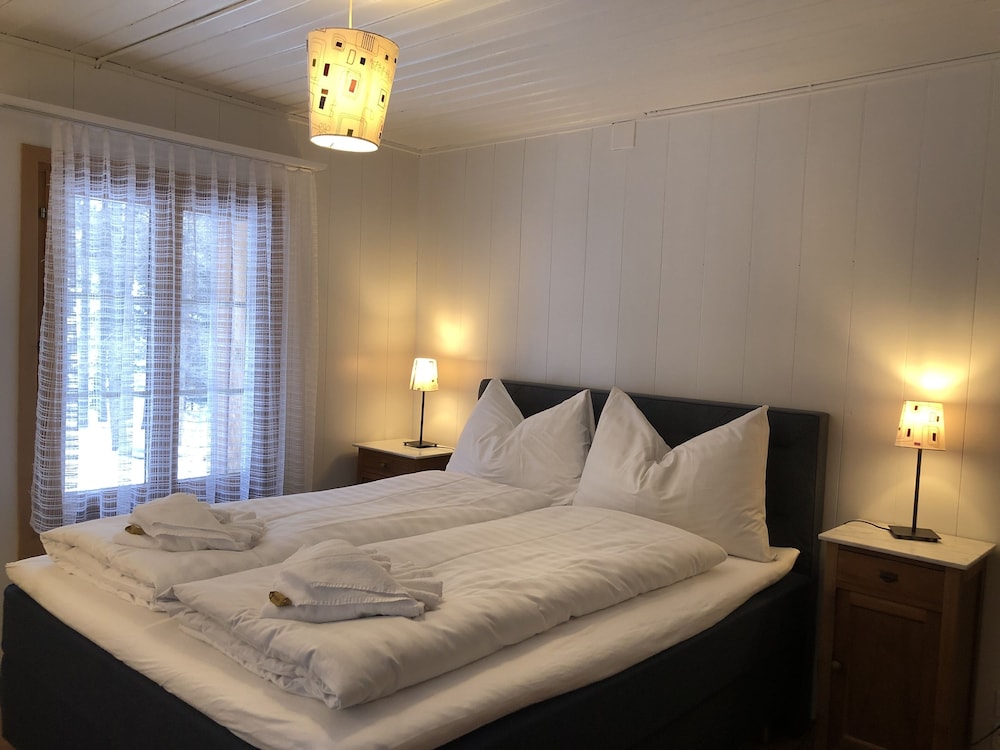 Spinas Gasthaus Val Bever - Hostel