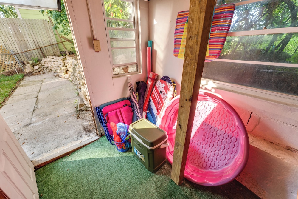 Quiet Apt: Walk to Daytona Beach + Water Park!