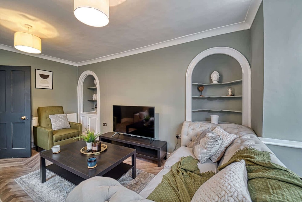 Host Stay Underhill House