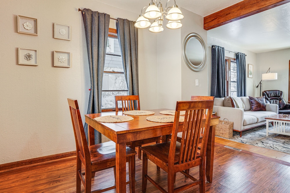 Pet-friendly Saint Paul Home w/ Shared Yard!
