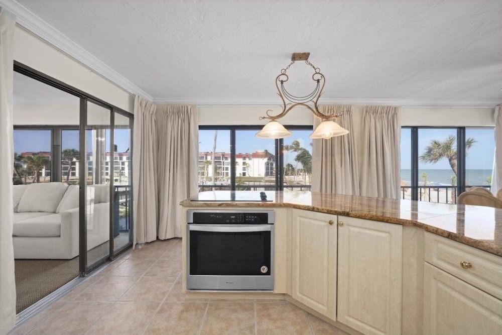Pointe Santo A24 3 Bedroom Condo
