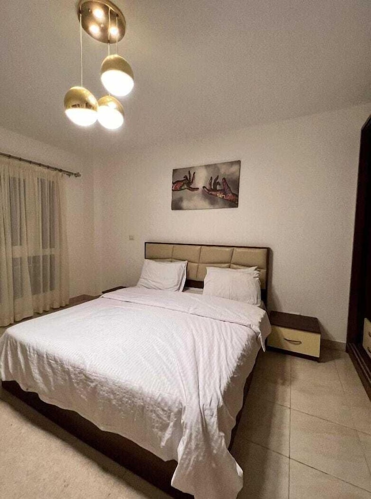Premium Hotel Apt In Madinty10.102.46.22 view 5