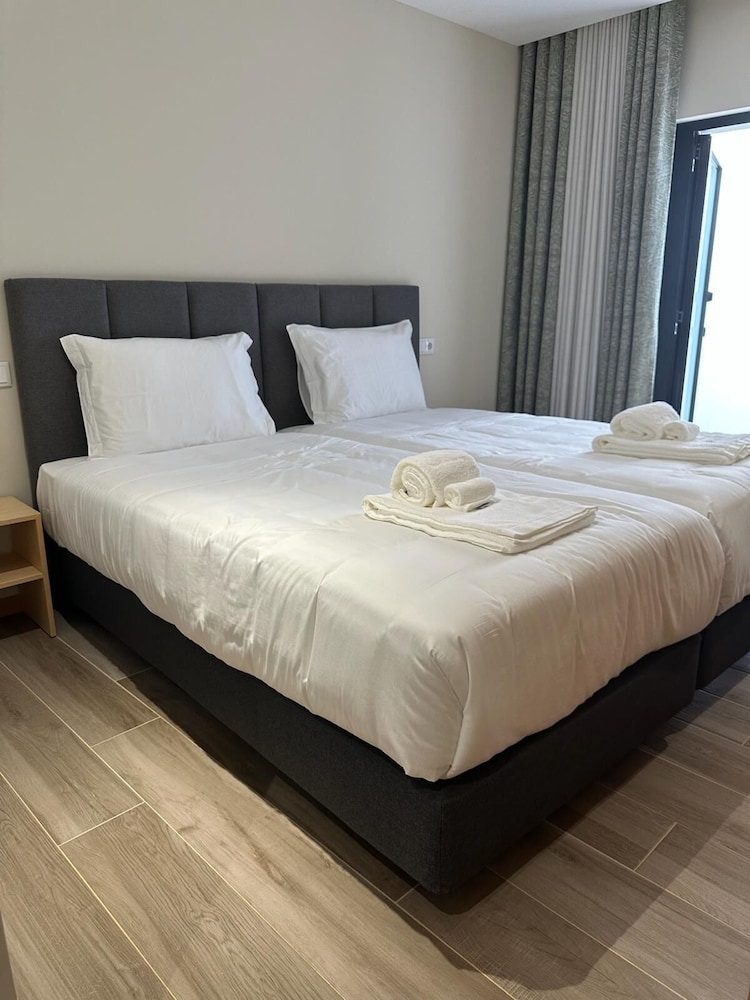 Oporto Station Hostel & Rooms
