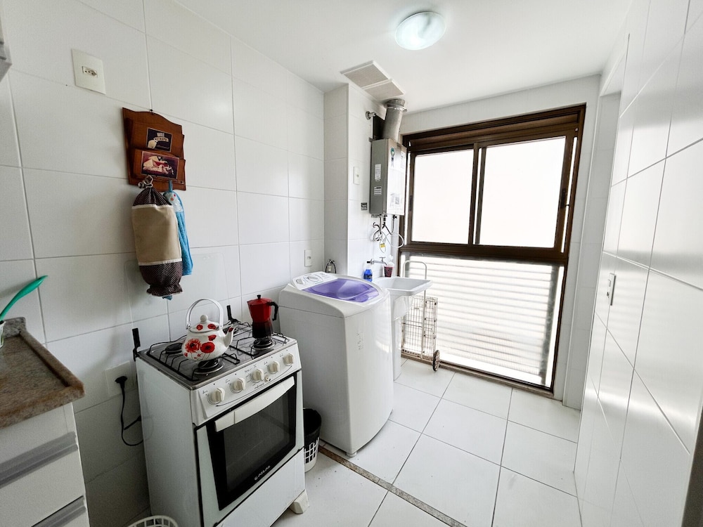 5 Minutes From Macumba Beach Zv101