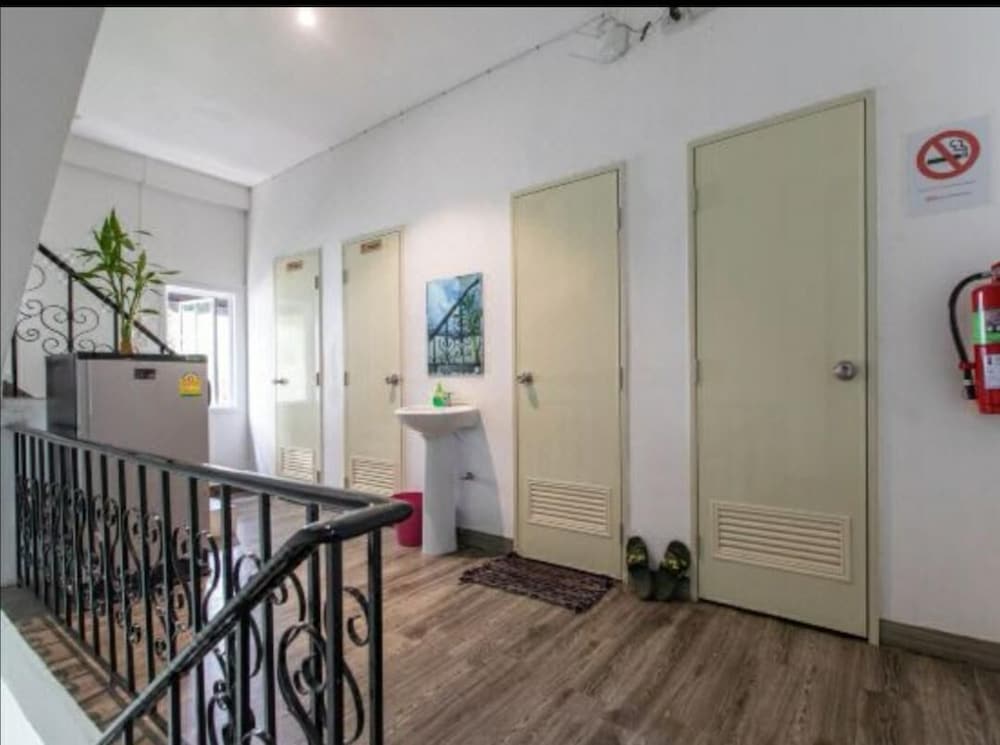 New S7 VIP - Hostel