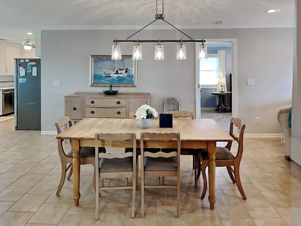 Tournesol by Topsail Realty
