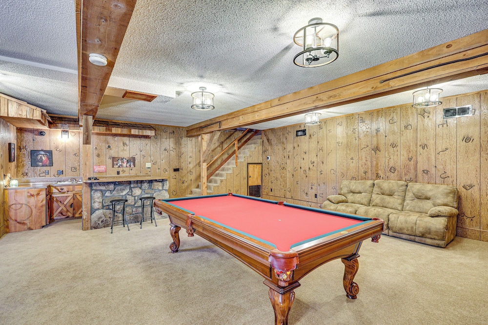 4 Mi to Lake Access: Pet-friendly Home in Bismarck