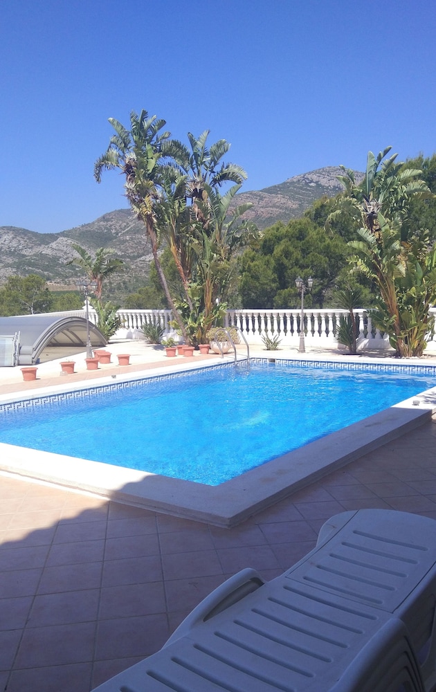 Chalet Villa con Piscina