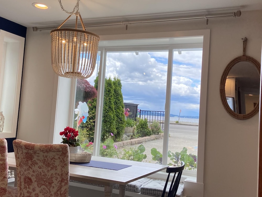 2BR 2BA Alki Beach Waterfront Retreat Extended Stay, Zdjęcie 10