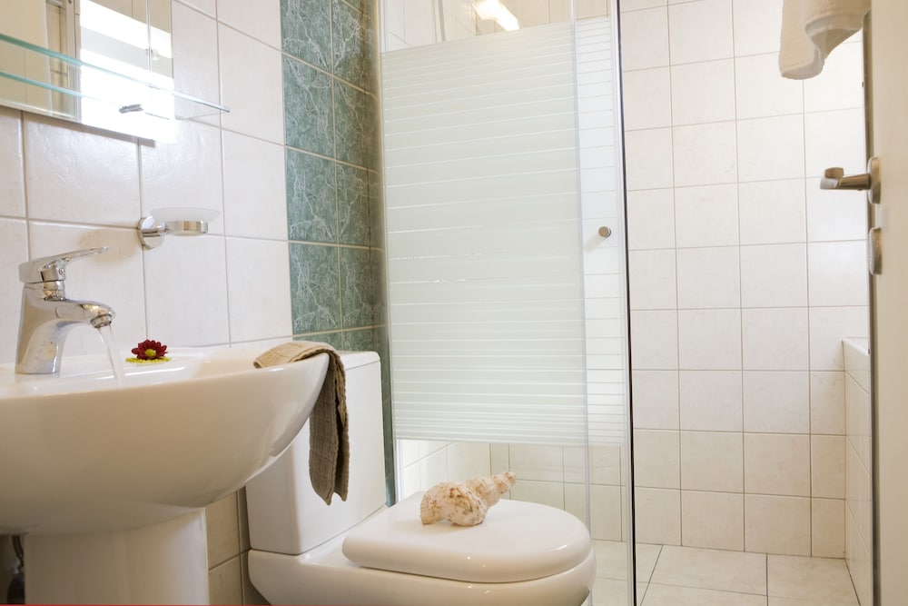 Anthemis Luxury Villas