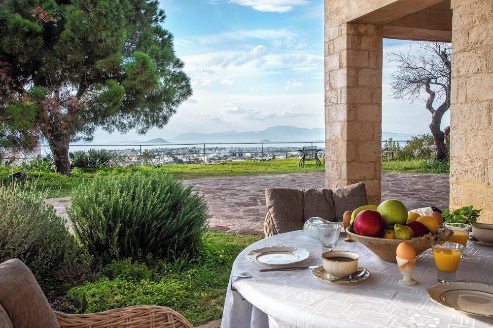 Artisan Villa Aegina