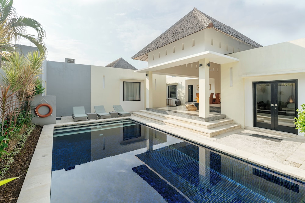 The Seminyak Suites Private Villas