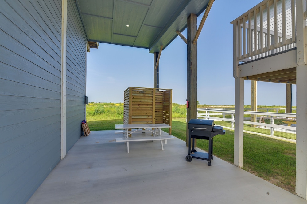 Deck & Patio: Recently Built Bolivar Peninsula Gem