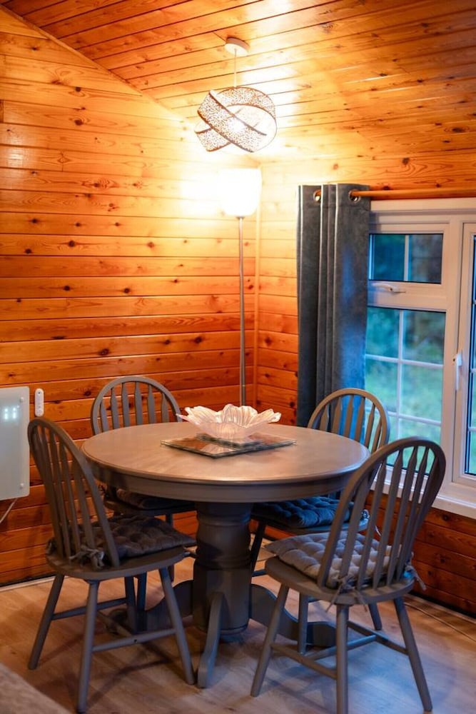 Cozy Log Cabin 346 - Rural Mid Wales