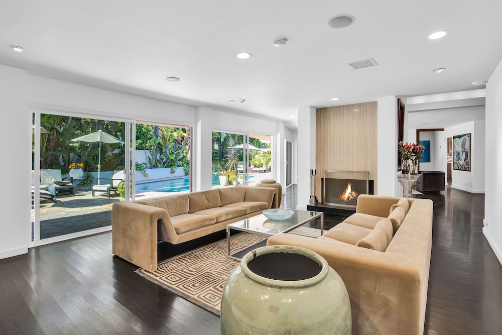 Edwin by Avantstay Hollywood Hills Luxury + Pool