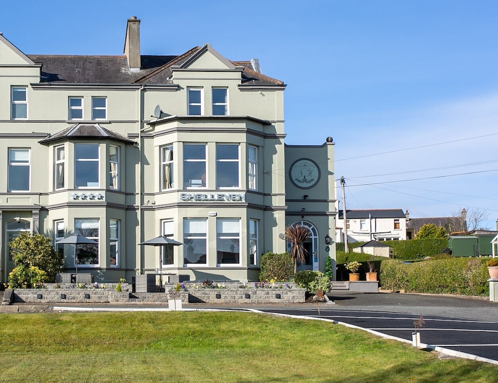 Shelleven House