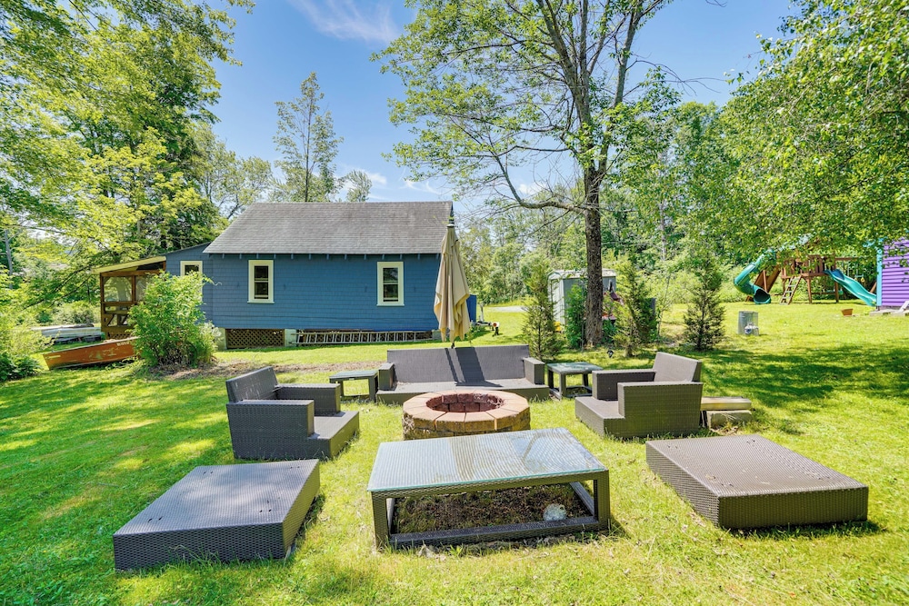 Family-friendly Richmond Cottage w/ Private Yard