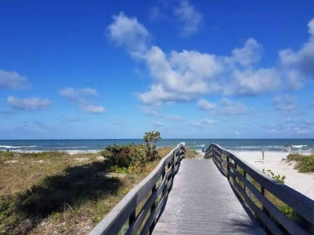 Steps to Beach Heated Pool