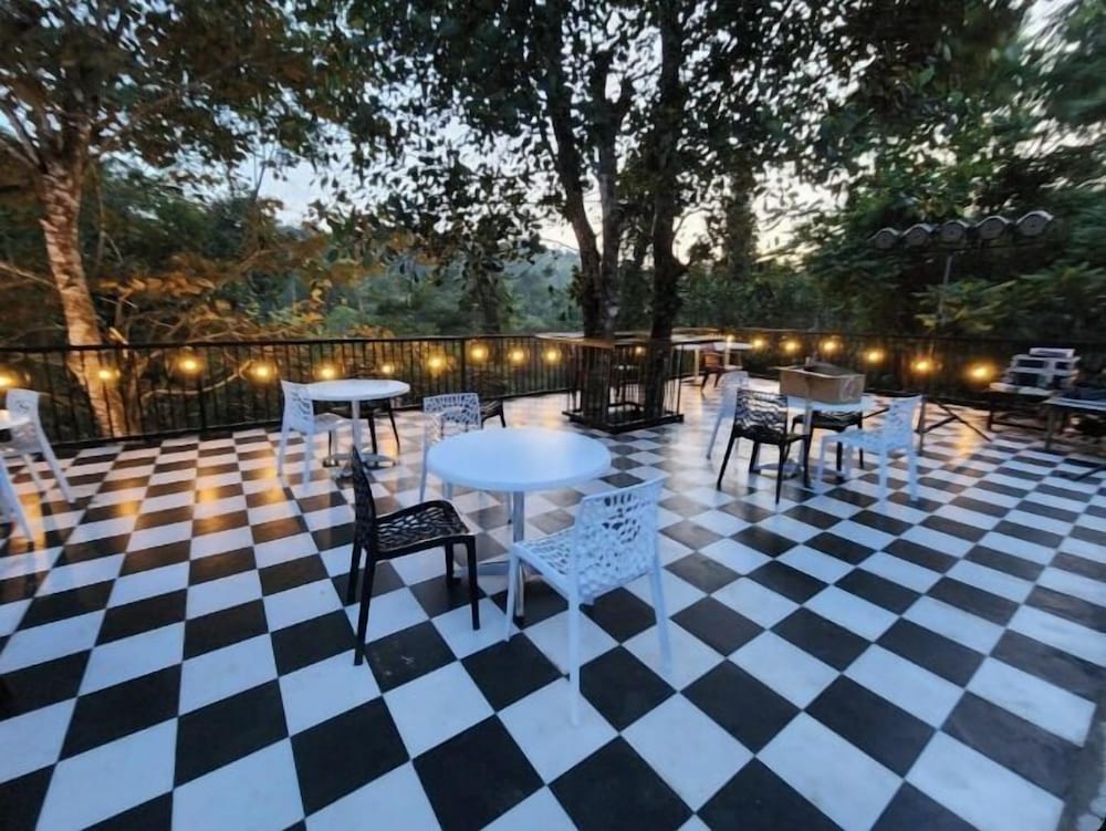 Abbi Valley Resorts