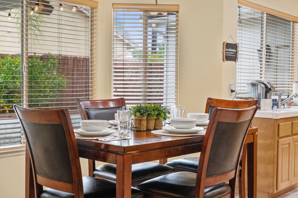 Explore Ramona's Vineyards: Tranquil Home w/ Yard
