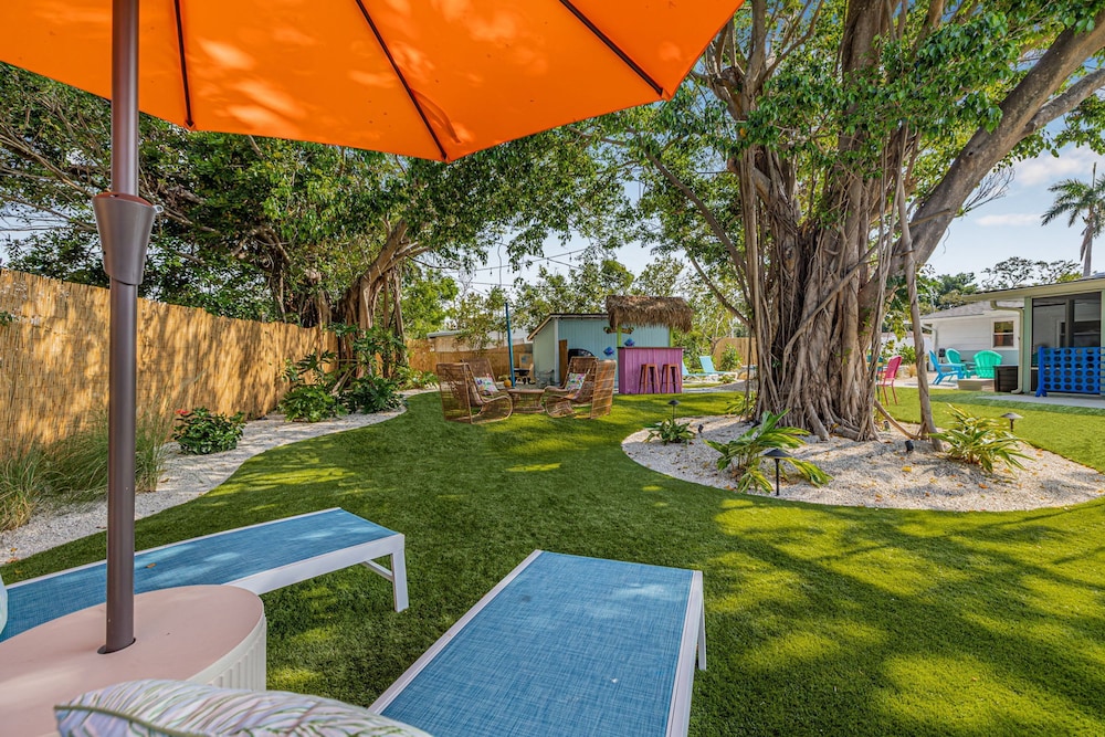 Coastal Sanctuary Near IMG and Beaches