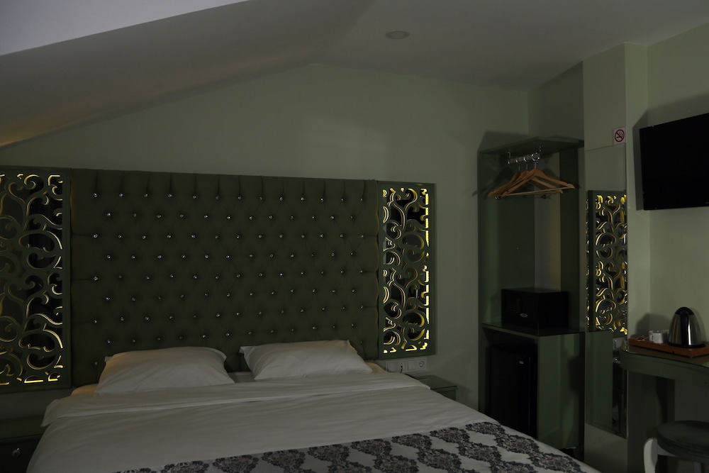 Green Garden Otel - Image 42