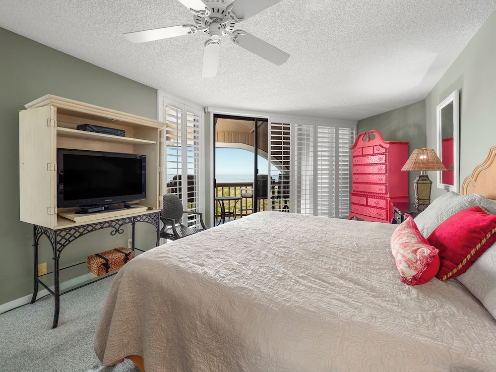 Hibiscus 301-A by Distinctive Beach Rentals