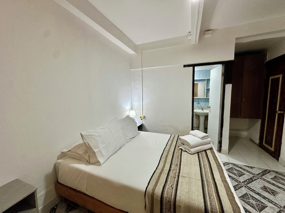 hostal qachisolcor