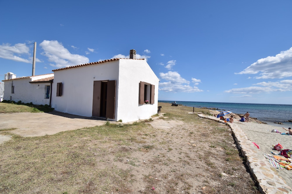 House By The Sea