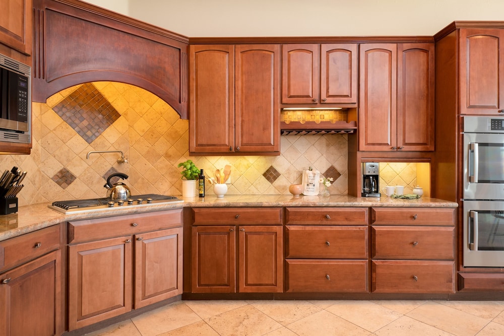 Colina by Avantstay Secluded Mountain Top Oasis w Pool Hot Tub Putting Green