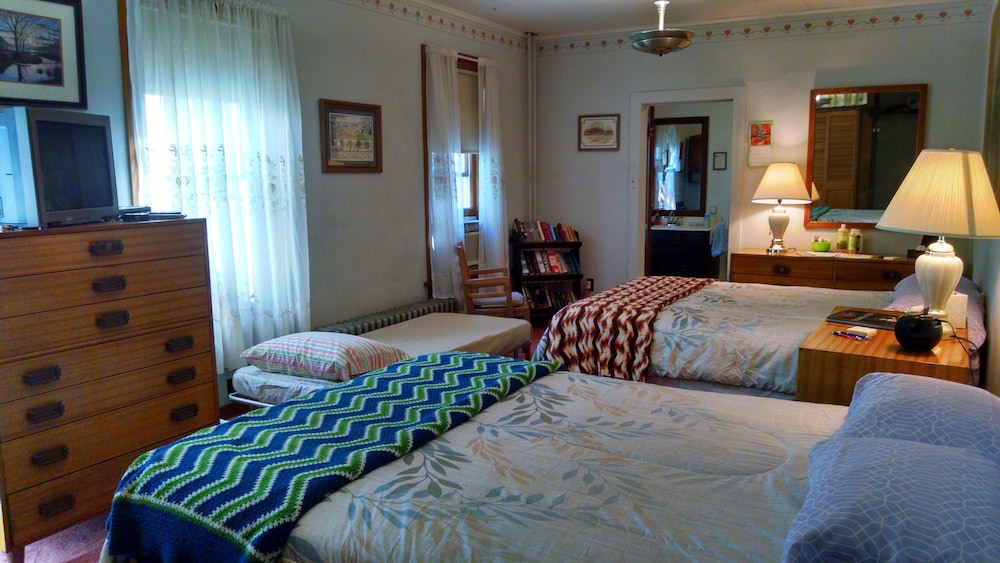 Fish & Loaves B&B
