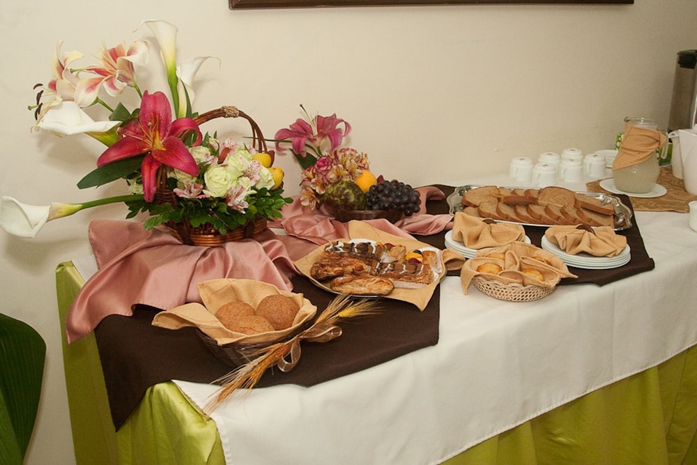 Victoria Suites Hostal, photo 68