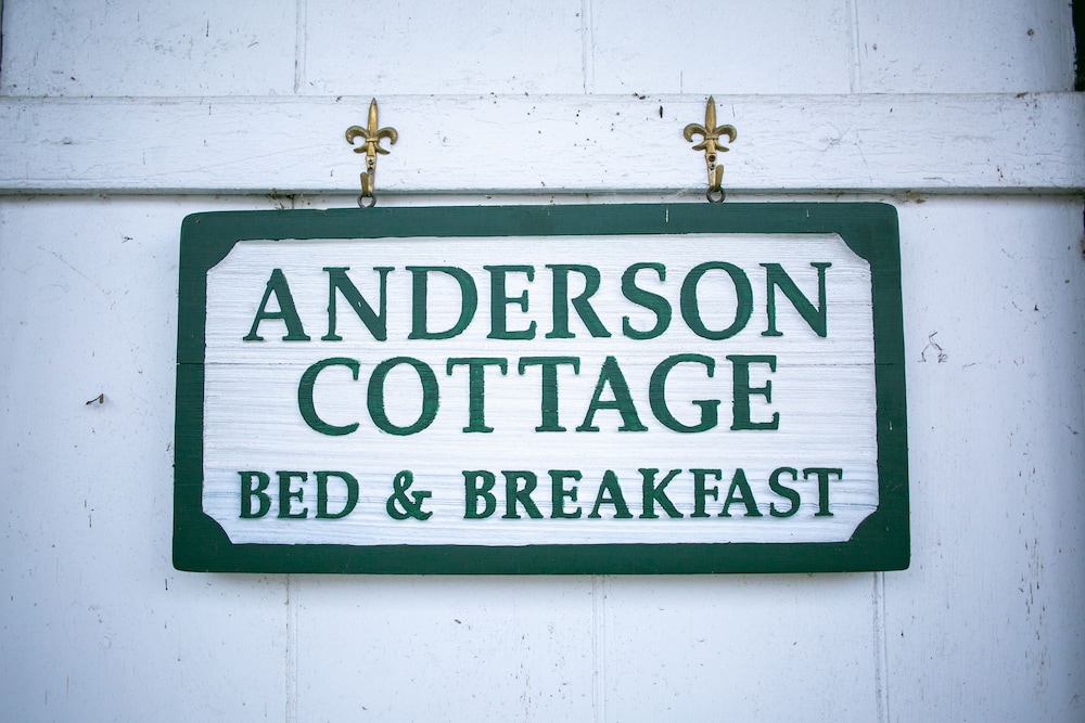 The Anderson Cottage Bed & Breakfast