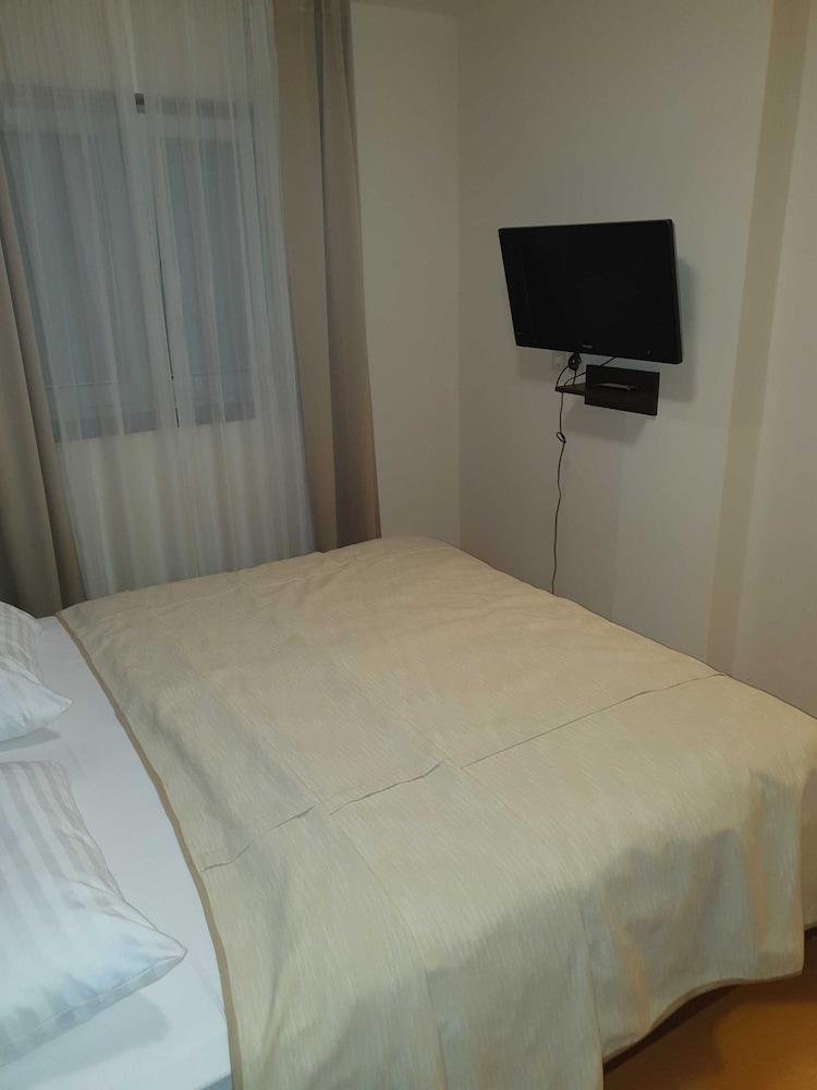 Marina Portorož Family Friendly Apartment 5