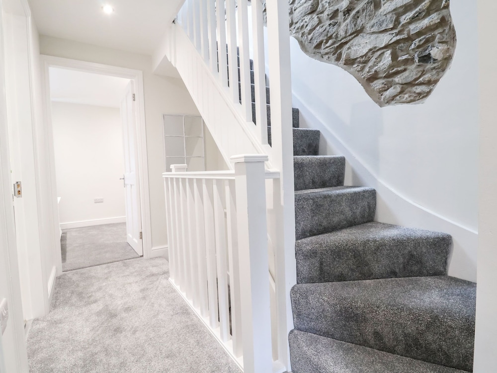 4 Railway Terrace