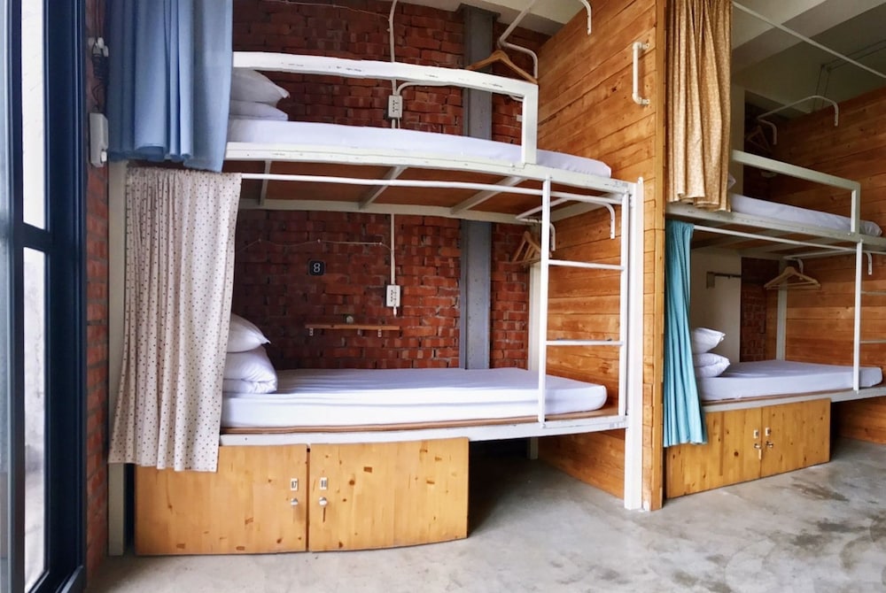 Lane62 Hostel