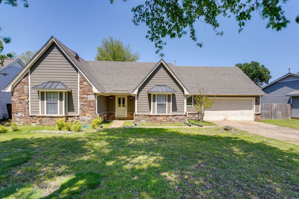 Southaven Vacation Rental ~ 10 Mi to Graceland! view 4