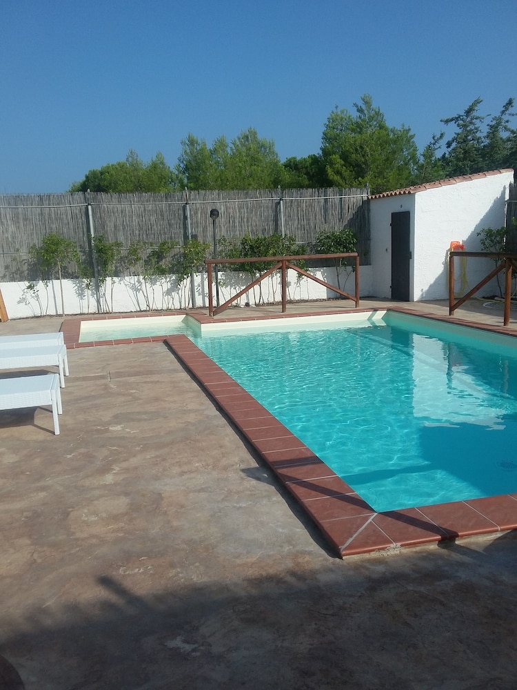 Villa White&Blu