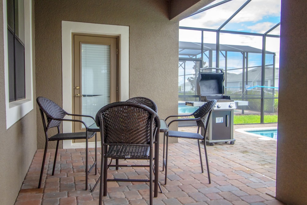 Champions Gate 9027 B - Image 1