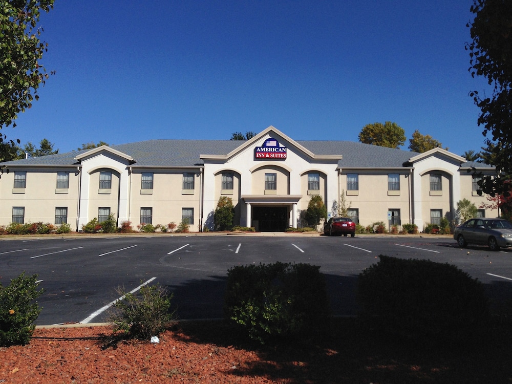 Hotel American Inn & Suites High Point