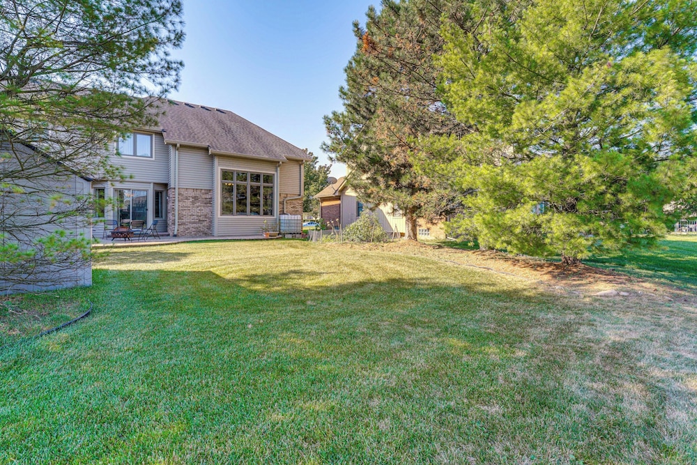 Private Yard w/ Patio: Family Getaway in Macomb
