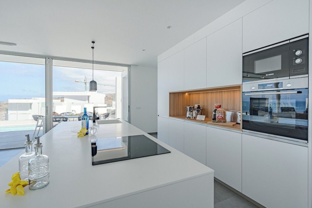 Casangular by Upper